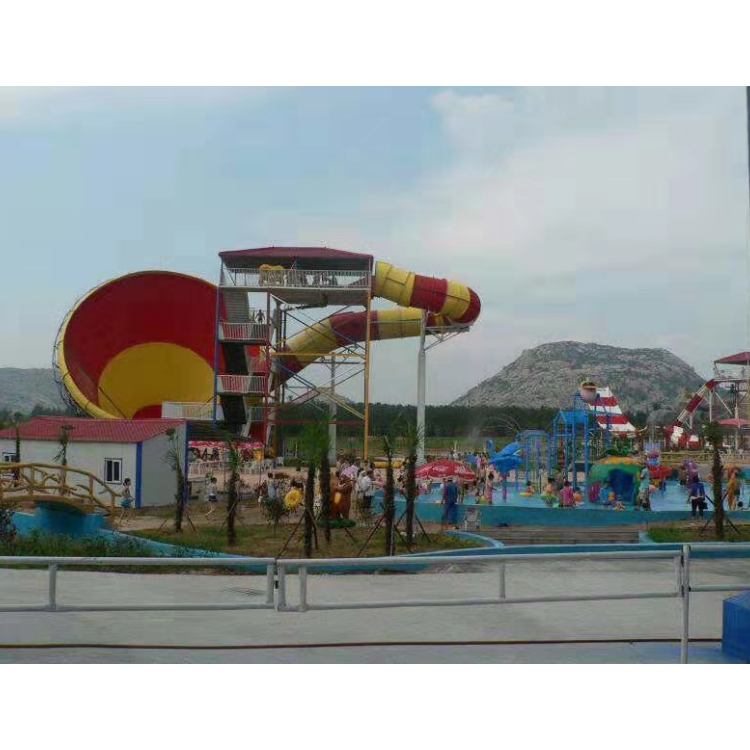 人工造浪設(shè)備 水上樂園的核心吸引力