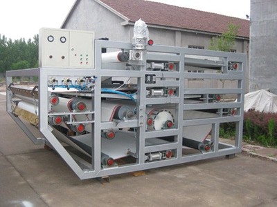 山東諸城惠明機械 專業(yè)污水處理設備廠家直銷，品質與價格的雙重保障